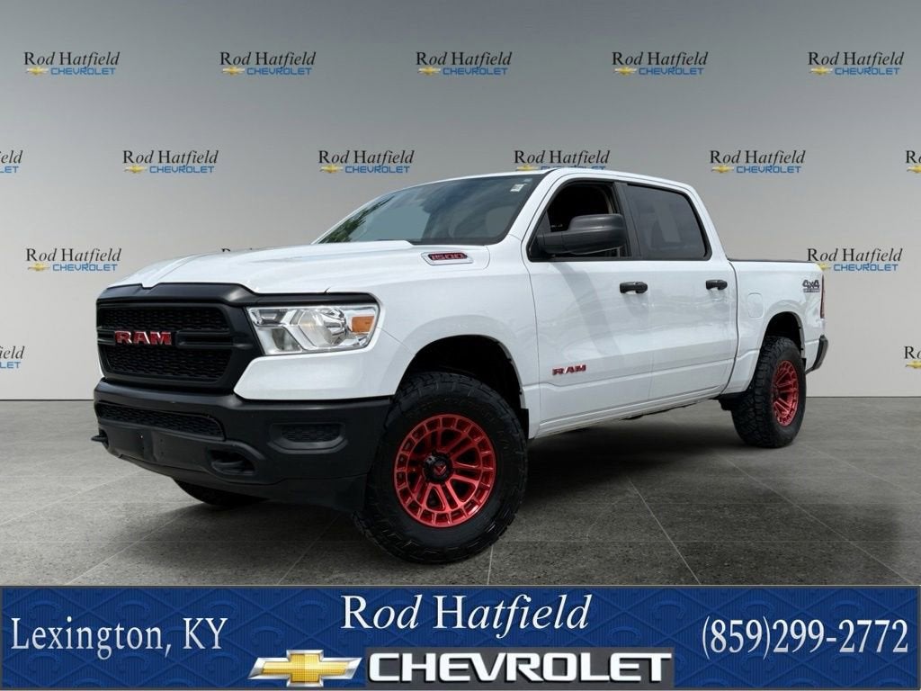 2020 RAM 1500 Tradesman Crew Cab 4x4 5'7" Box