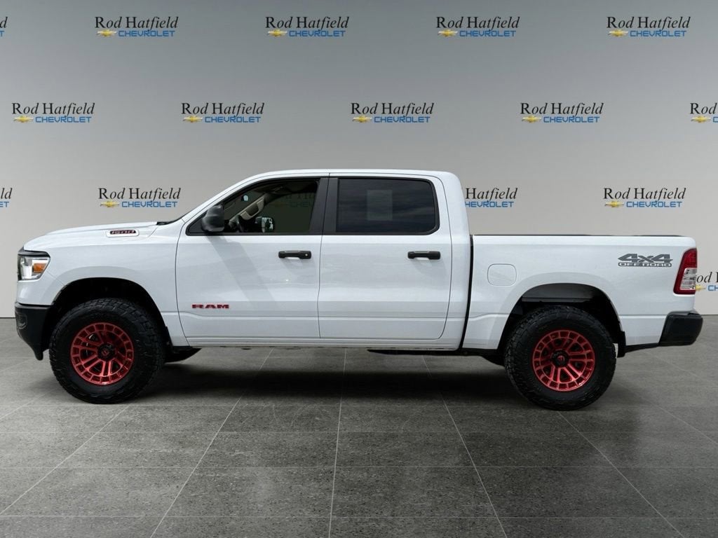2020 RAM 1500 Tradesman Crew Cab 4x4 5'7" Box