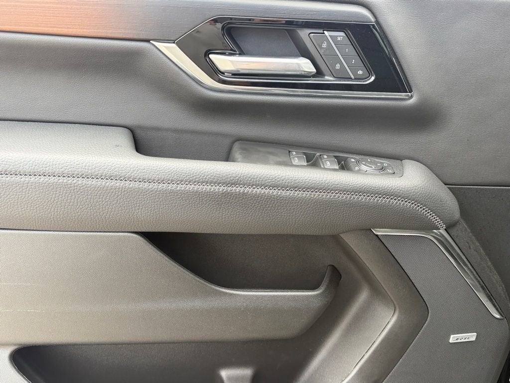 2025 GMC Yukon XL Denali