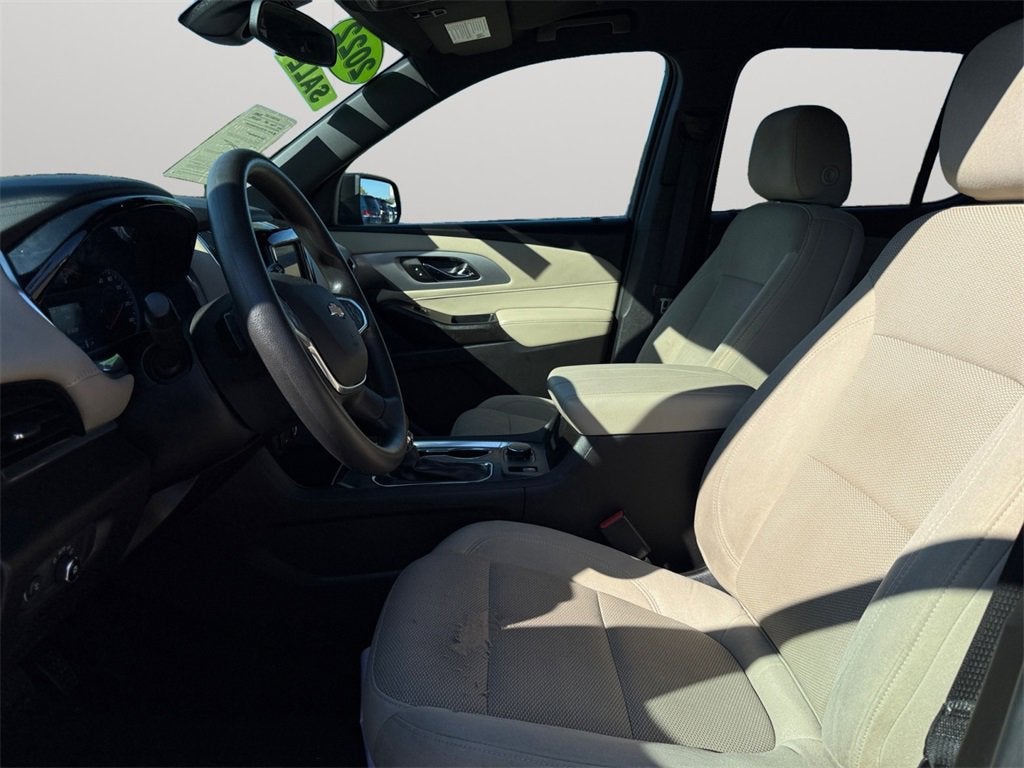 2022 Chevrolet Traverse LS