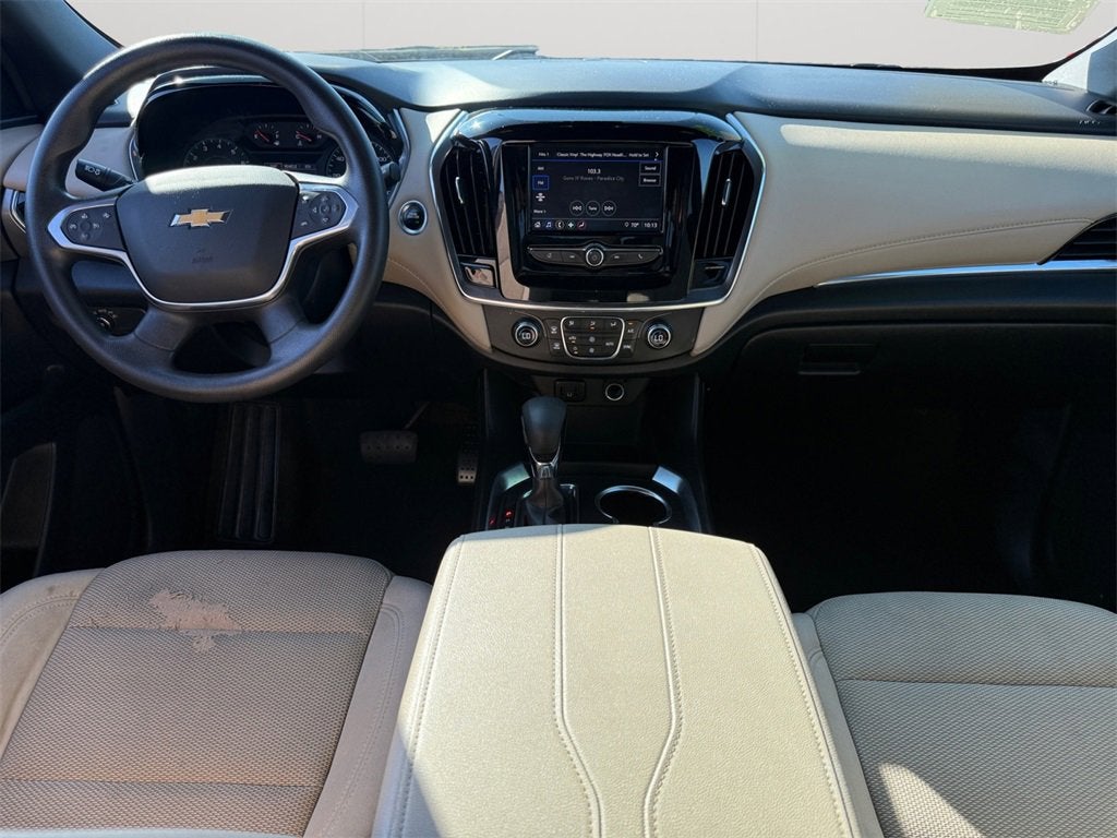 2022 Chevrolet Traverse LS