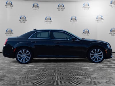 2017 Chrysler 300 Limited