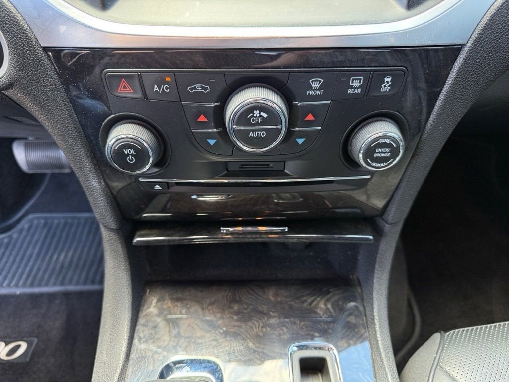 2014 Chrysler 300 300C