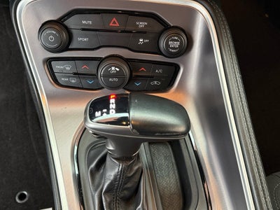 2022 Dodge Challenger SXT