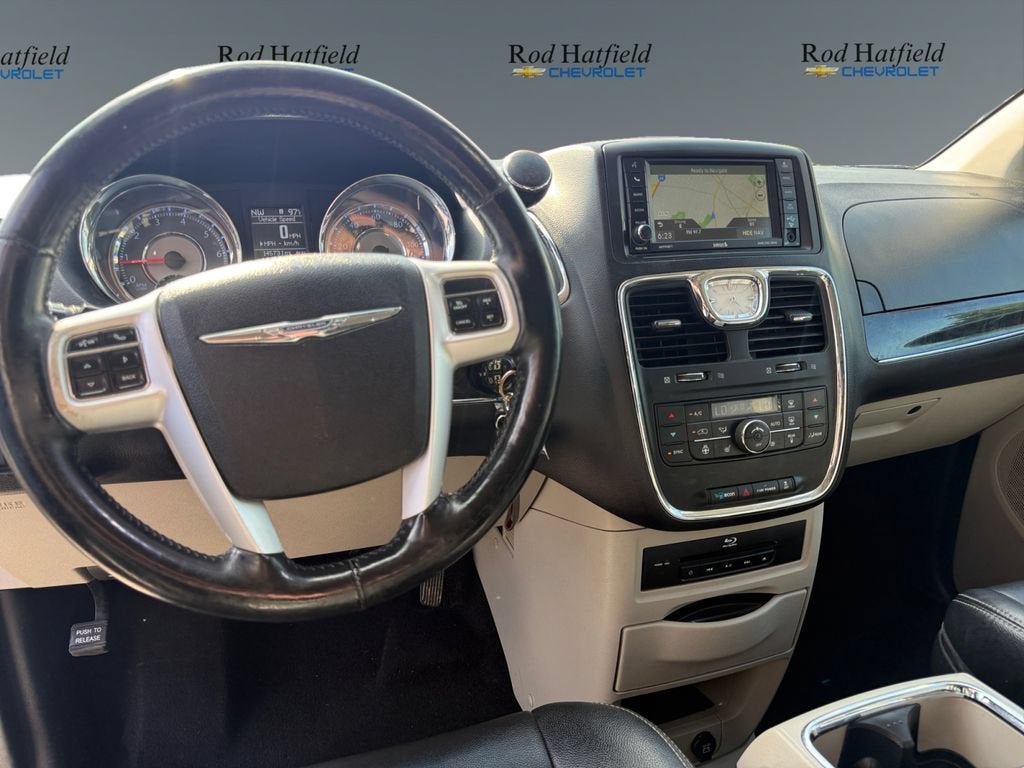 2015 Chrysler Town & Country Touring-L