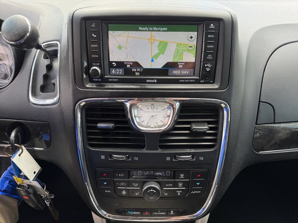 2015 Chrysler Town & Country Touring-L