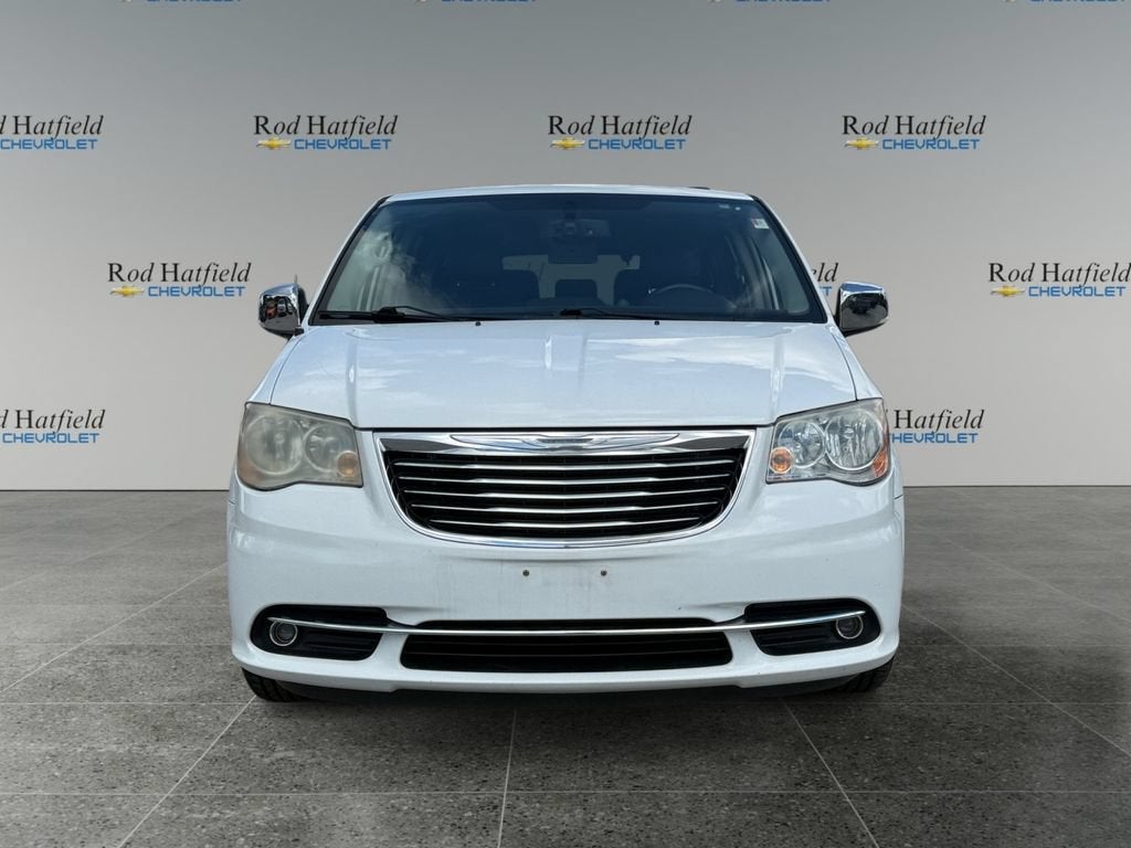 2015 Chrysler Town & Country Touring-L