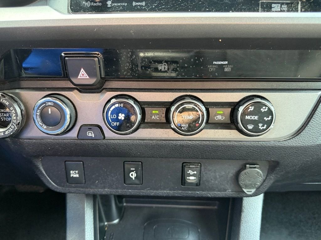 2016 Toyota Tacoma SR