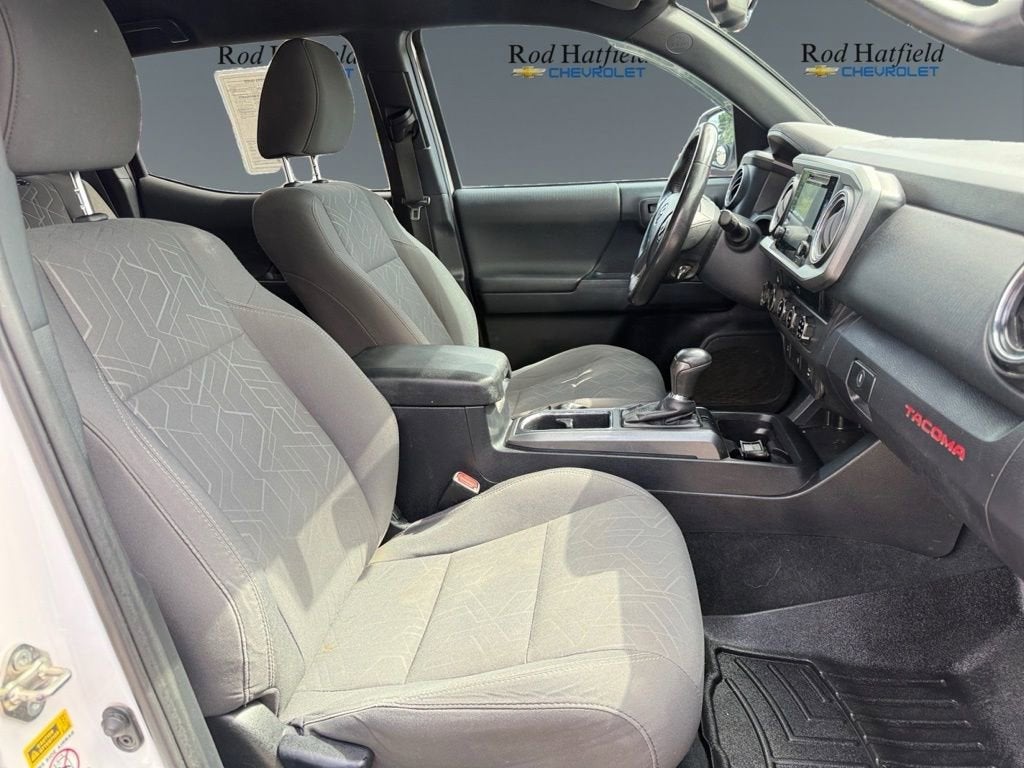 2016 Toyota Tacoma SR
