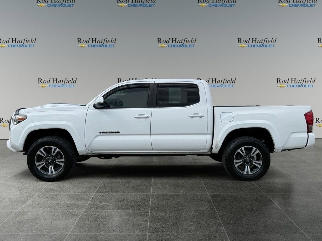2016 Toyota Tacoma SR
