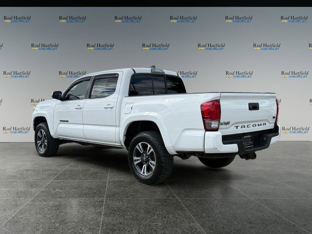2016 Toyota Tacoma SR