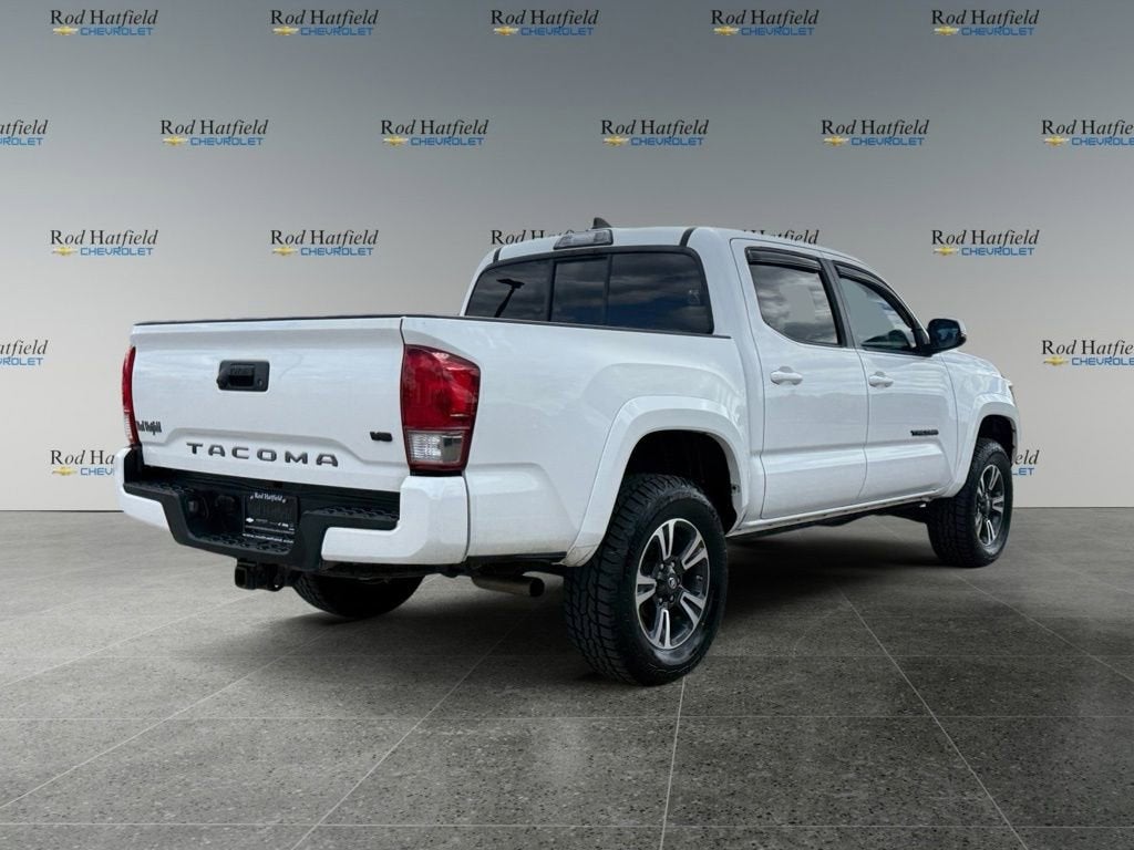 2016 Toyota Tacoma SR