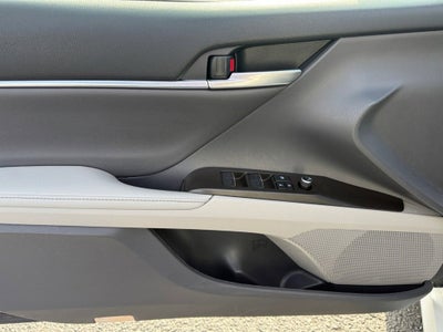 2021 Toyota Camry Hybrid XLE