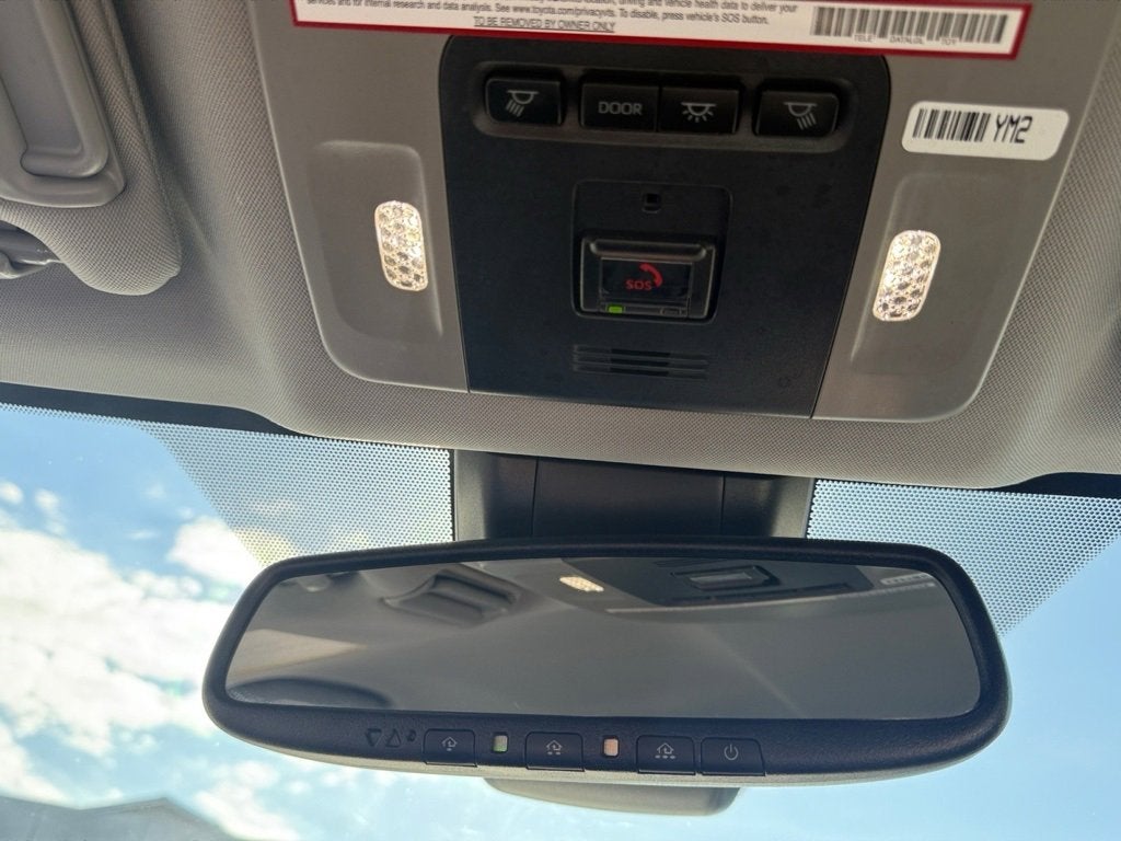 2021 Toyota Camry Hybrid XLE