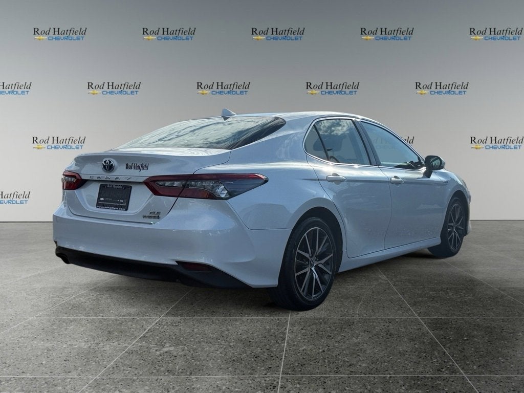 2021 Toyota Camry Hybrid XLE