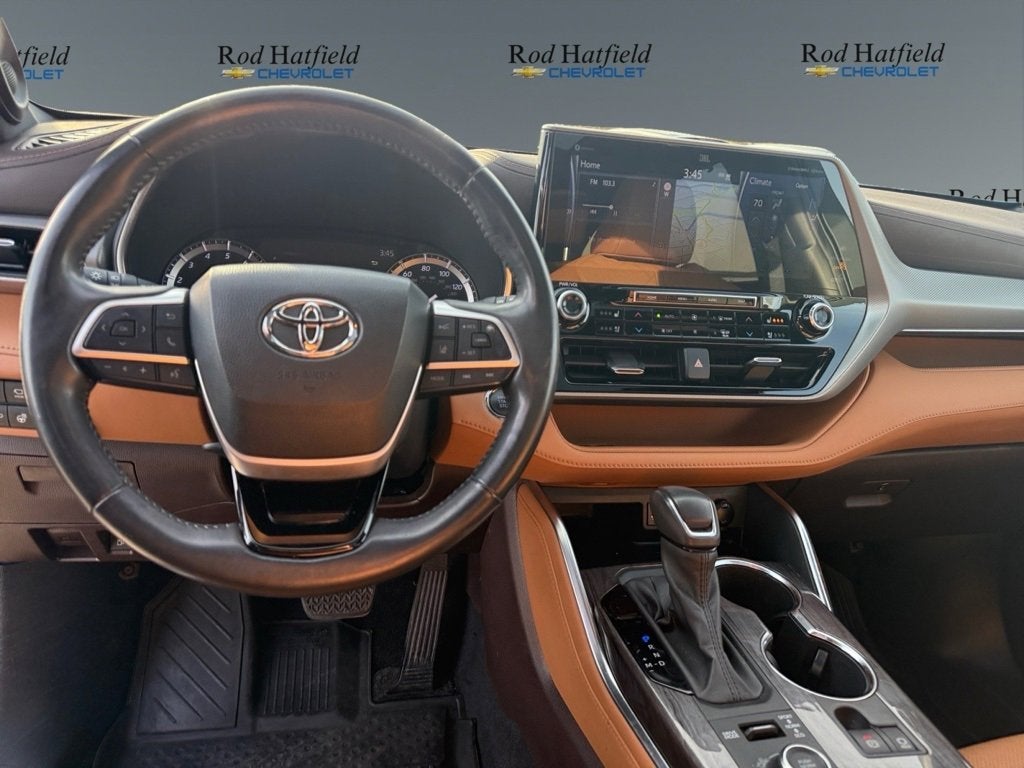 2022 Toyota Highlander Platinum