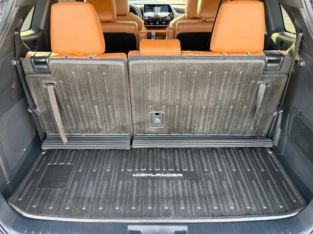 2022 Toyota Highlander Platinum