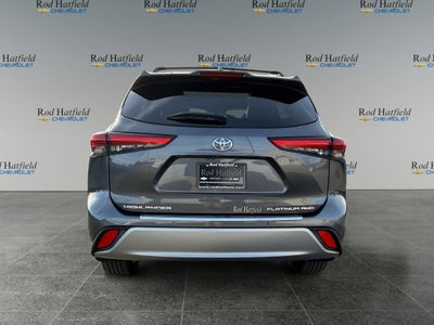 2022 Toyota Highlander Platinum