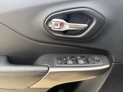 2022 Jeep Cherokee Latitude Lux 4x4