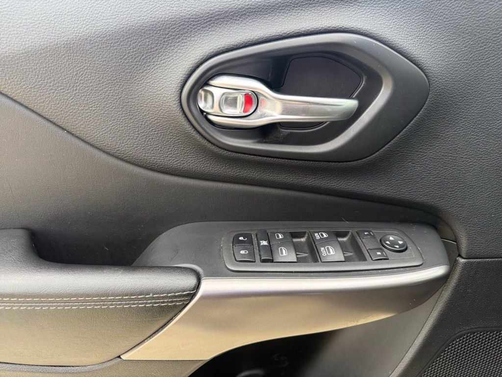 2022 Jeep Cherokee Latitude Lux 4x4