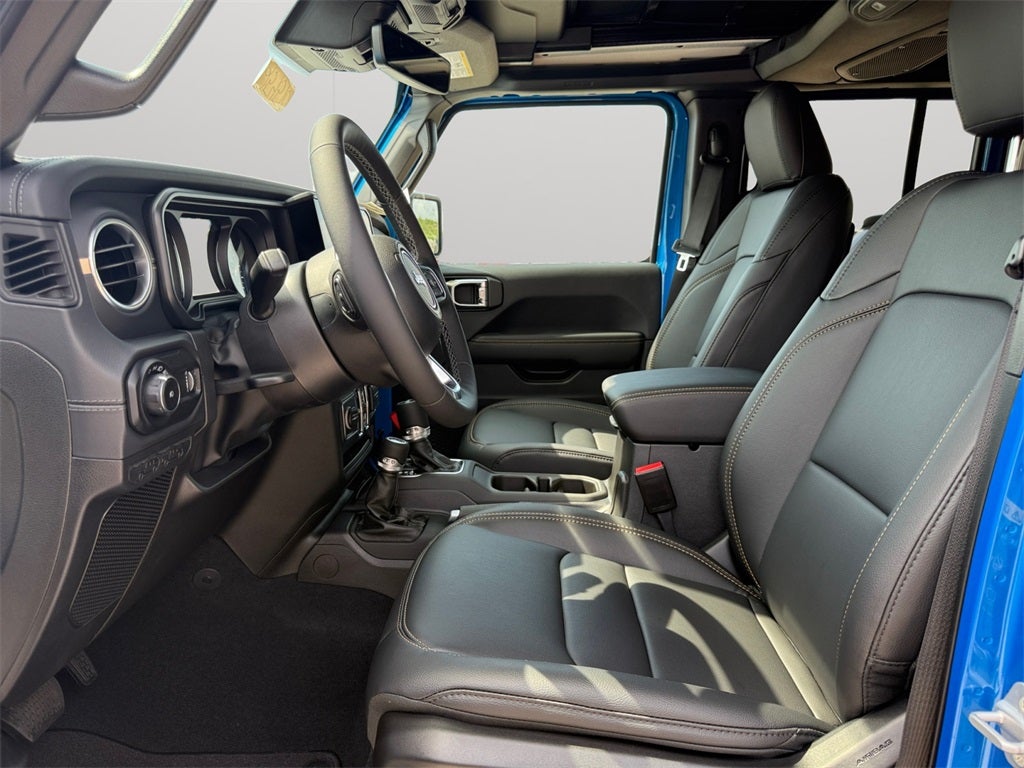 2025 Jeep Wrangler WRANGLER 4-DOOR SAHARA