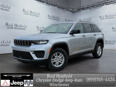 2025 Jeep Grand Cherokee GRAND CHEROKEE LAREDO 4X4
