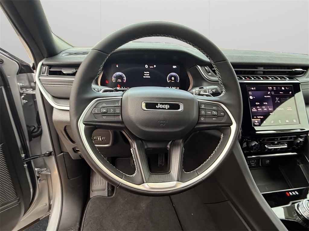 2025 Jeep Grand Cherokee GRAND CHEROKEE LAREDO 4X4