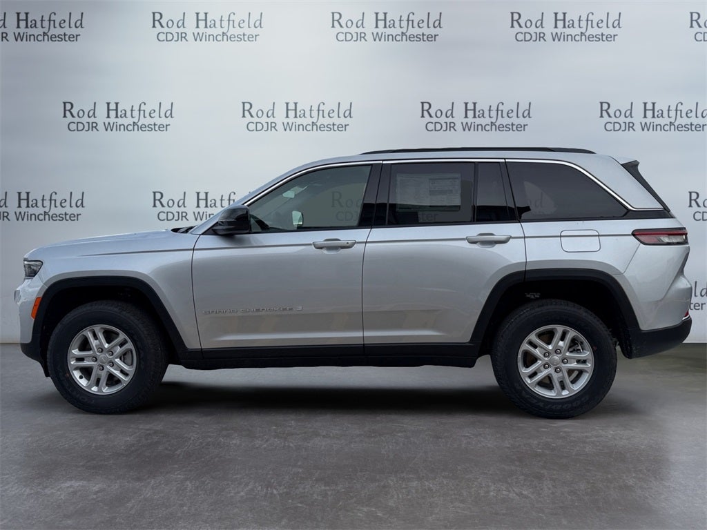 2025 Jeep Grand Cherokee GRAND CHEROKEE LAREDO 4X4