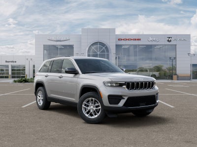 2026 Jeep Grand Cherokee GRAND CHEROKEE LAREDO X 4X4