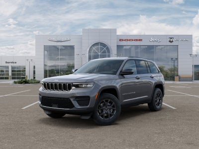 2027 Jeep Grand Cherokee GRAND CHEROKEE LAREDO X 4X4