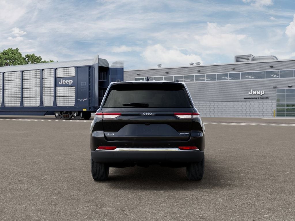 2026 Jeep Grand Cherokee GRAND CHEROKEE LAREDO 4X4