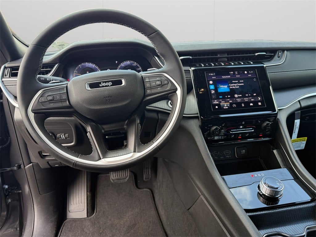 2025 Jeep Grand Cherokee GRAND CHEROKEE LAREDO 4X4