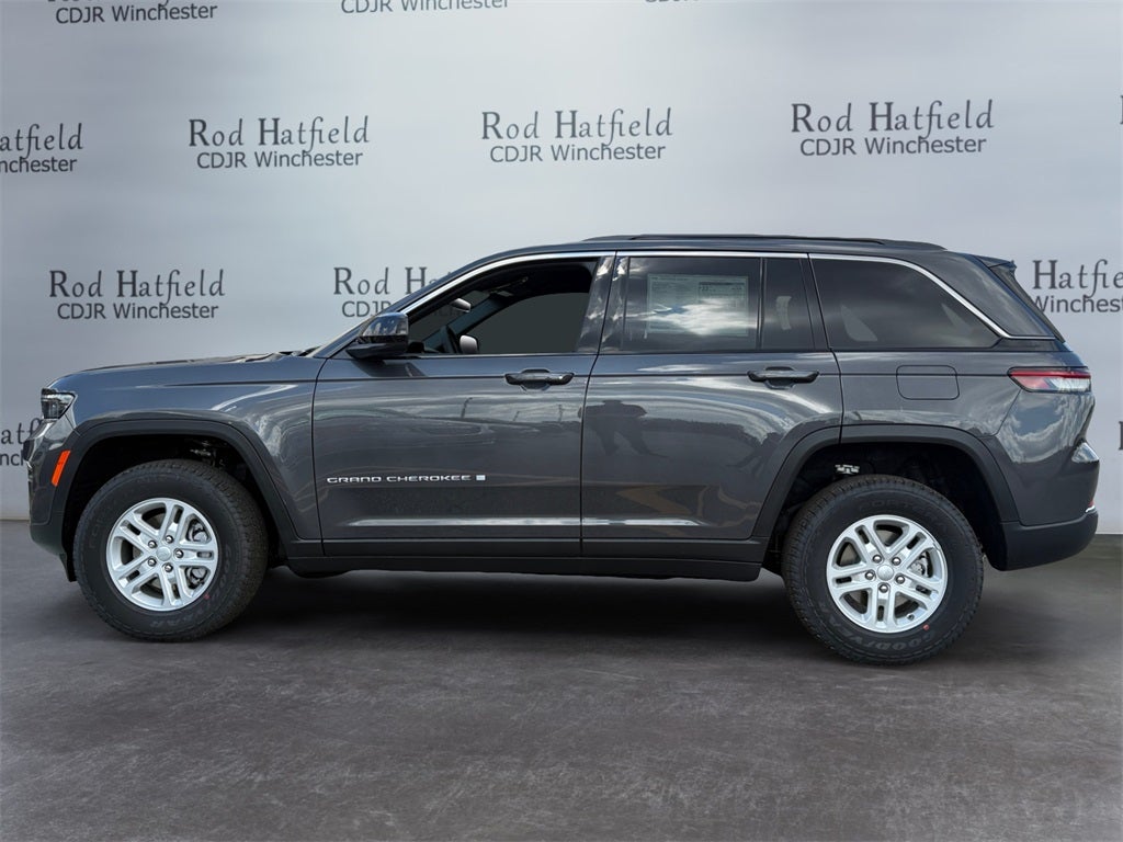 2025 Jeep Grand Cherokee GRAND CHEROKEE LAREDO 4X4