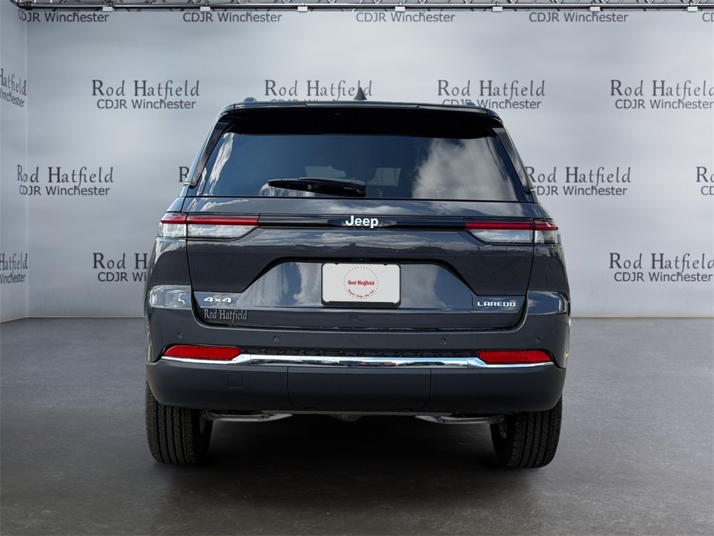 2025 Jeep Grand Cherokee GRAND CHEROKEE LAREDO 4X4