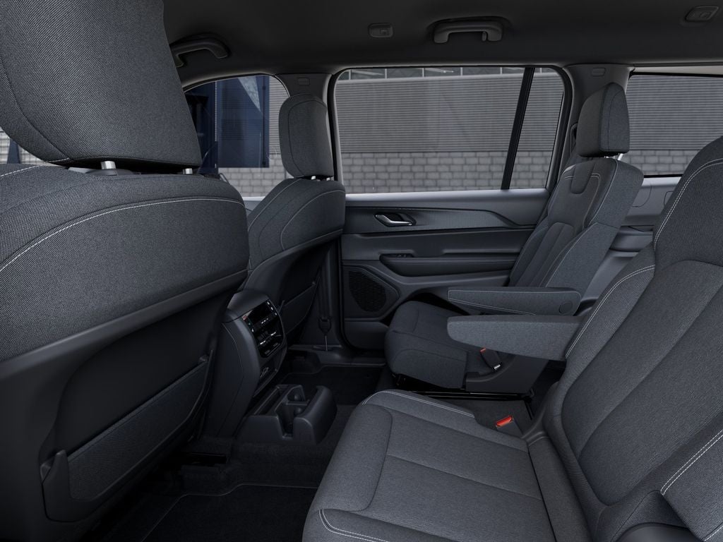 2026 Jeep Grand Cherokee GRAND CHEROKEE L LAREDO 4X4