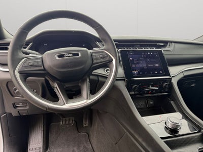 2025 Jeep Grand Cherokee L Laredo 4x4