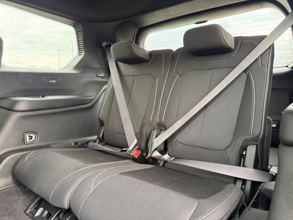 2025 Jeep Grand Cherokee L Laredo 4x4