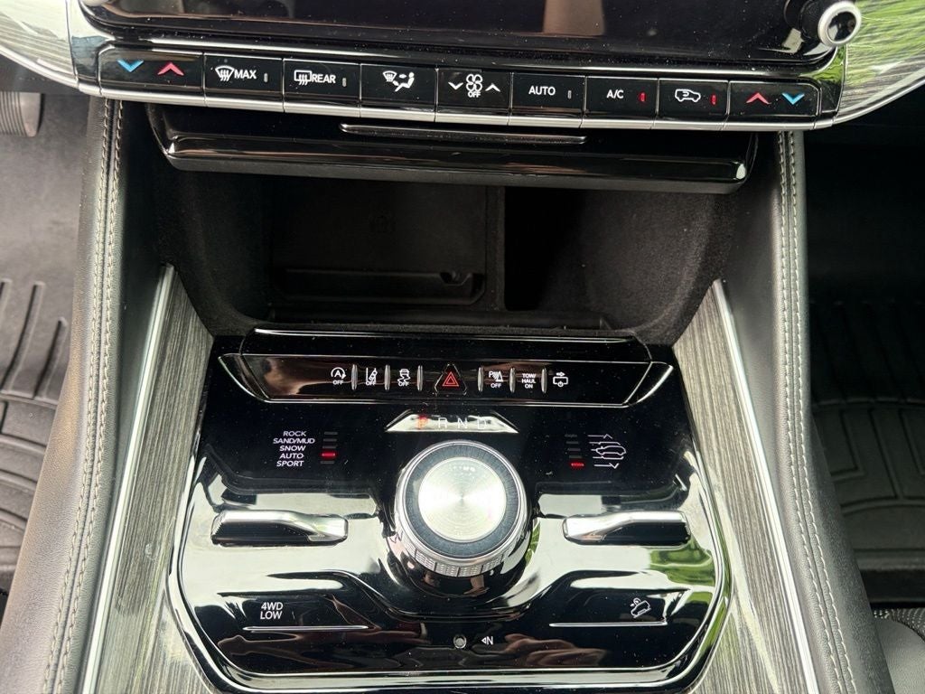2022 Jeep Wagoneer Series III 4x4