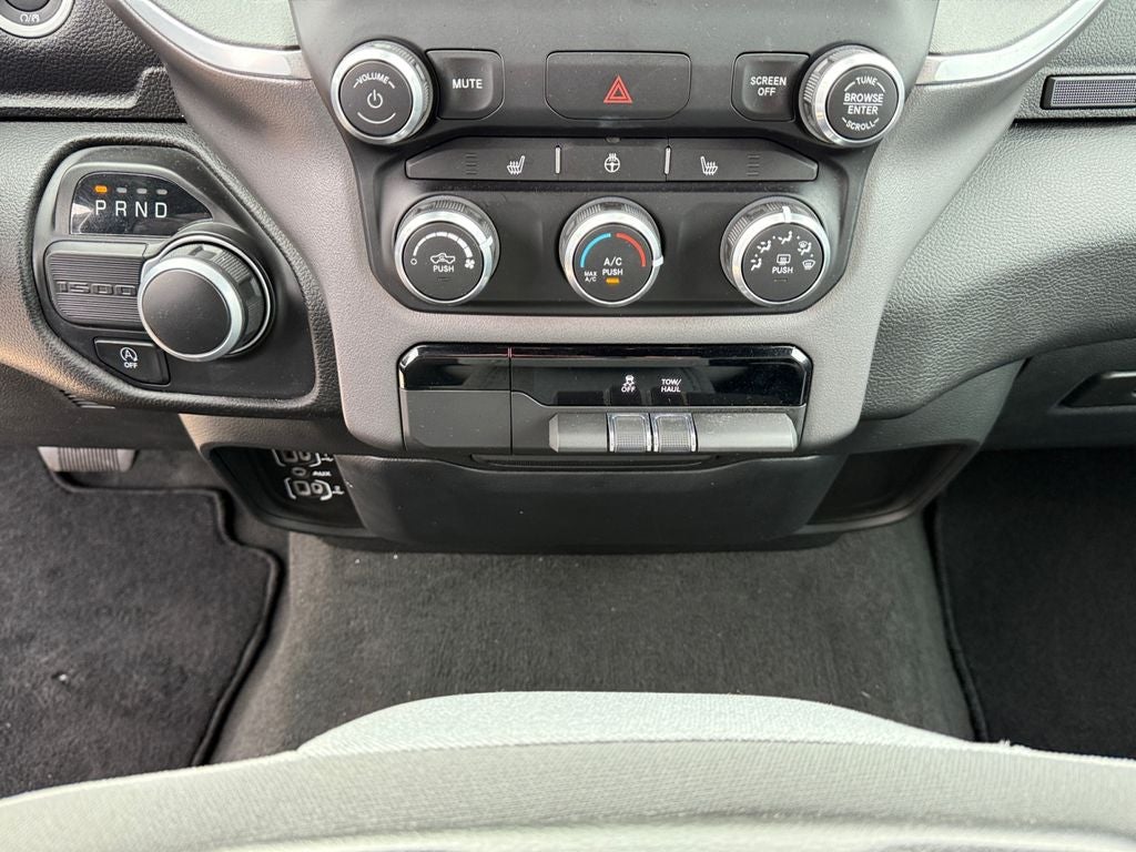 2023 RAM 1500 Big Horn Crew Cab 4x2 5'7' Box