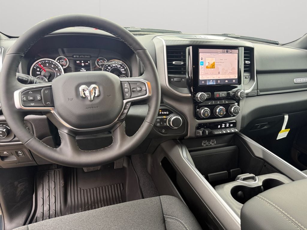 2025 RAM Ram 1500 RAM 1500 BIG HORN CREW CAB 4X4 5'7' BOX