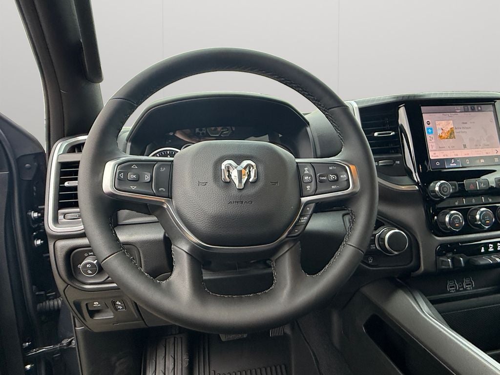 2025 RAM Ram 1500 RAM 1500 BIG HORN CREW CAB 4X4 5'7' BOX