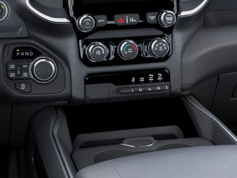 2025 RAM Ram 1500 RAM 1500 LONE STAR CREW CAB 4X4 5'7' BOX