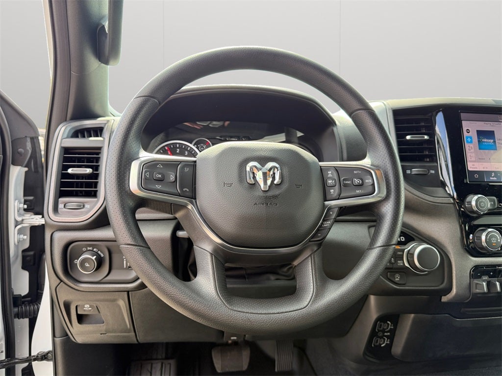 2025 RAM Ram 1500 RAM 1500 TRADESMAN CREW CAB 4X4 5'7' BOX