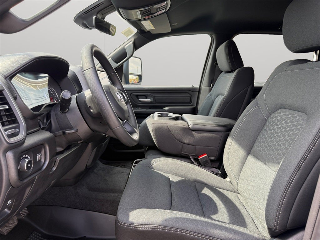 2025 RAM Ram 1500 RAM 1500 TRADESMAN CREW CAB 4X4 5'7' BOX