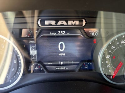 2026 RAM 1500 Laramie Crew Cab 4x4 5'7' Box