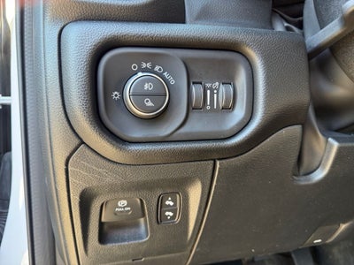 2023 RAM 1500 Laramie Crew Cab 4x4 6'4' Box