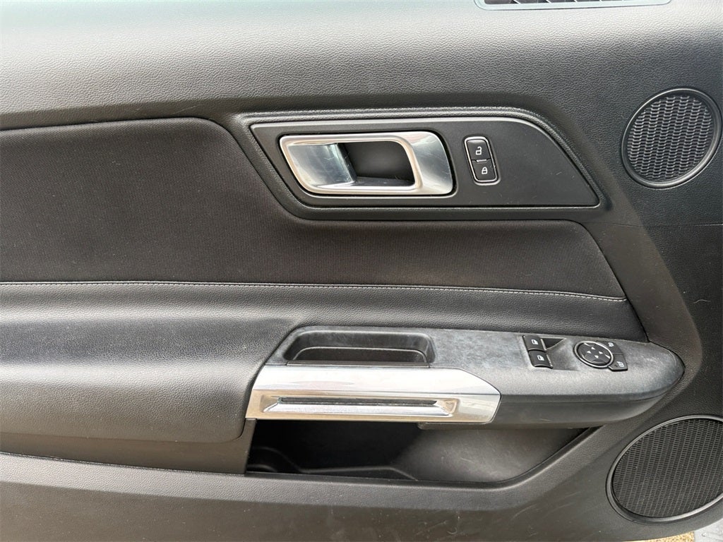 2021 Ford Mustang EcoBoost Fastback