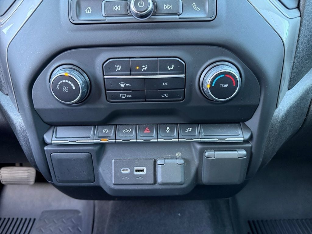 2021 Chevrolet Silverado 1500 4WD Crew Cab Short Bed Custom