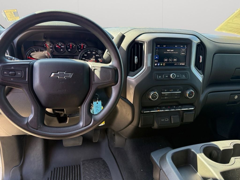 2021 Chevrolet Silverado 1500 4WD Crew Cab Short Bed Custom
