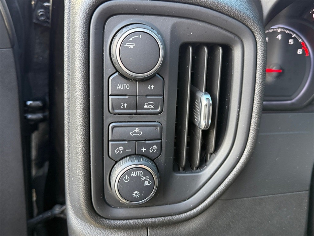 2019 Chevrolet Silverado 1500 Custom